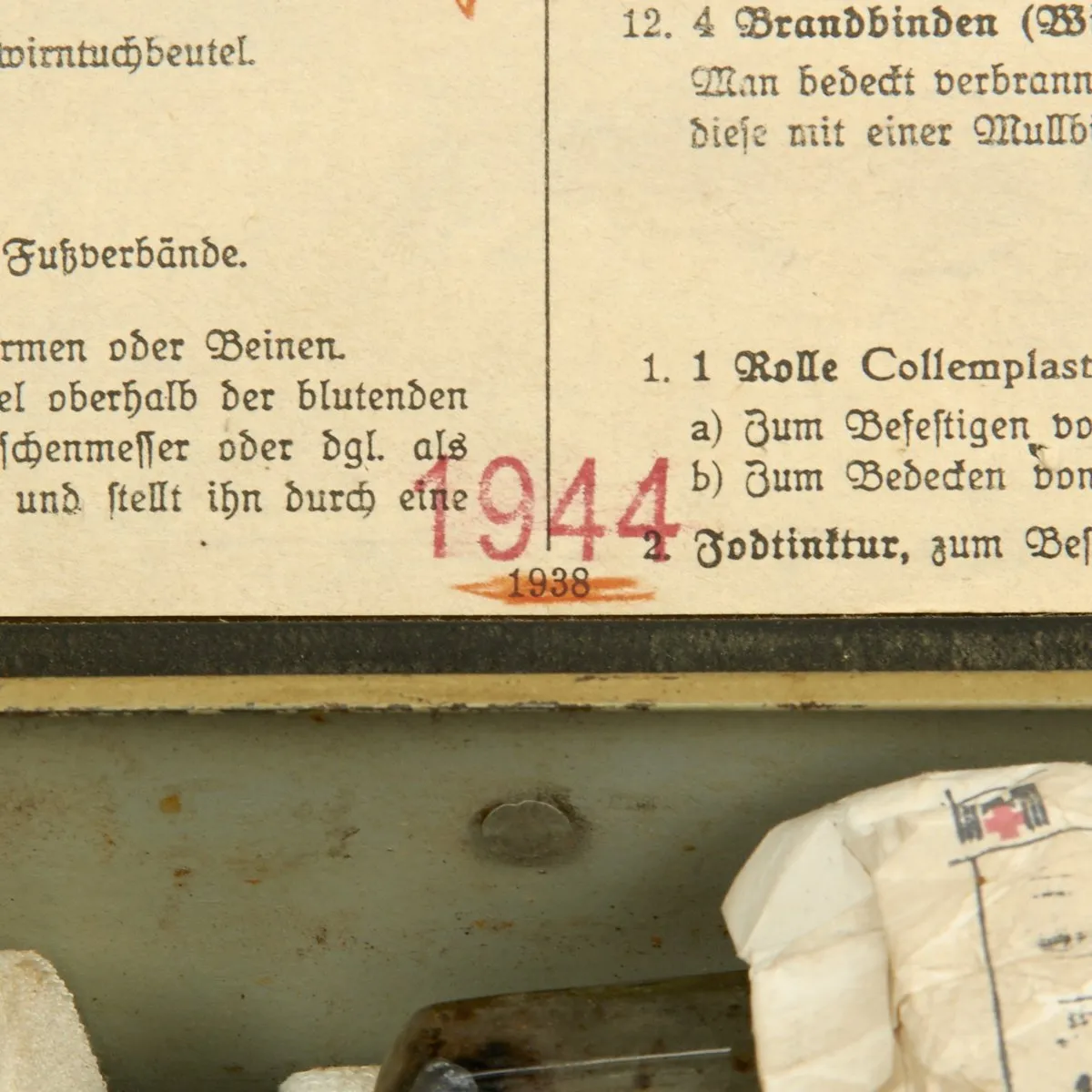 Original German WWII Verbandkasten Medic First Aid Set in Steel Chest