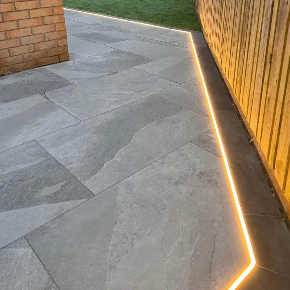 Warm White LED Neon Flex 24V 10x20mm IP68 Waterproof 10cm Cut